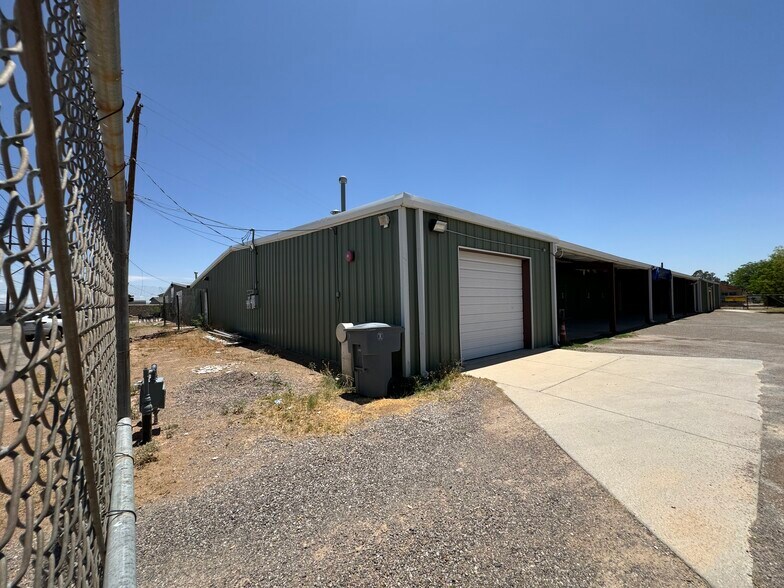 More Photos Of 10390 Dyer St, El Paso Service For Sale