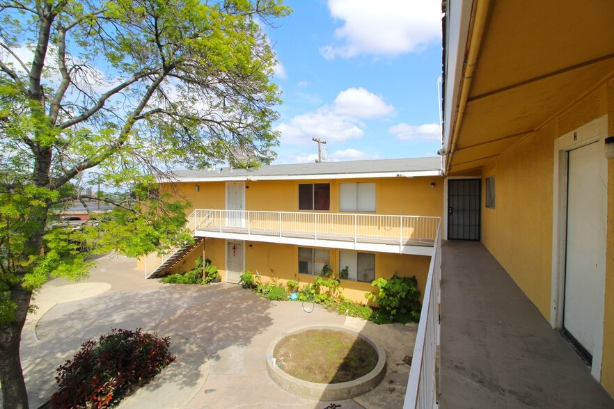 More Photos Of , Fresno Multifamily For Sale