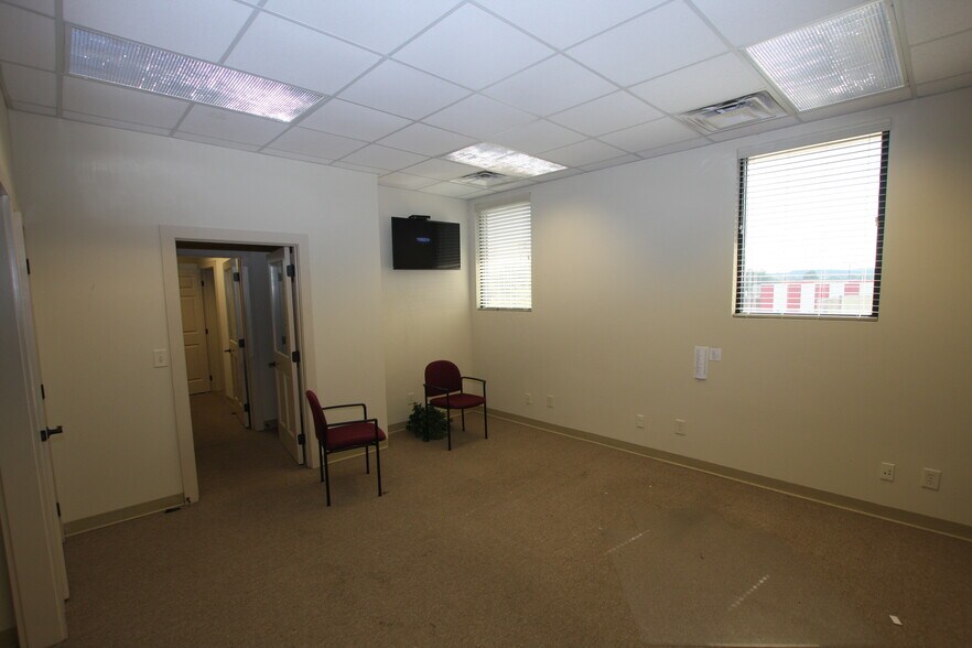 More Photos Of 150 Felton Dr, Rockmart Auto Dealership For Sale