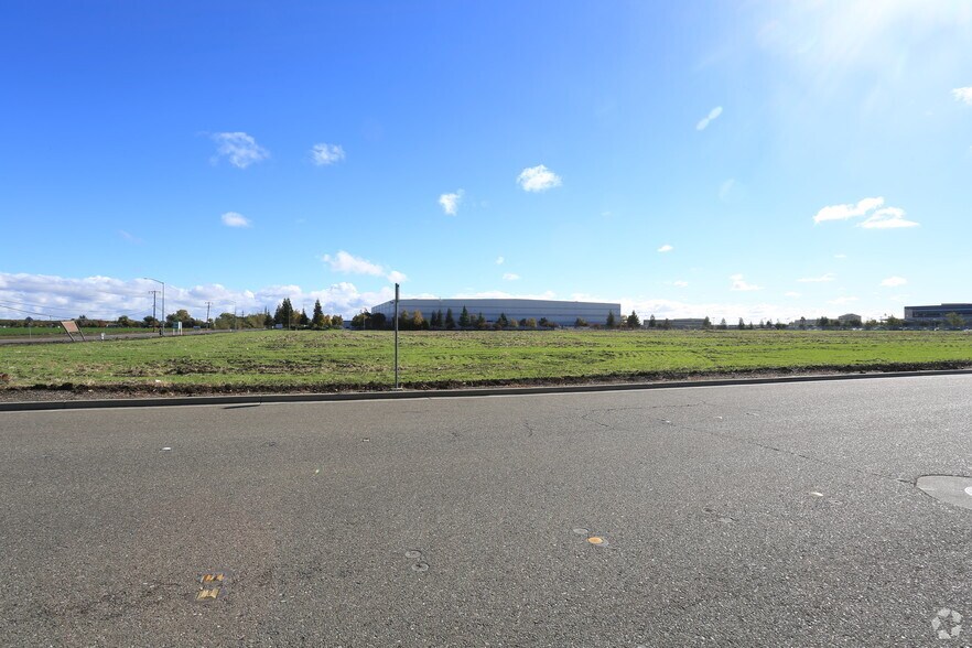 Primary Photo Of 500 Vaughn Rd, Dixon Land For Sale