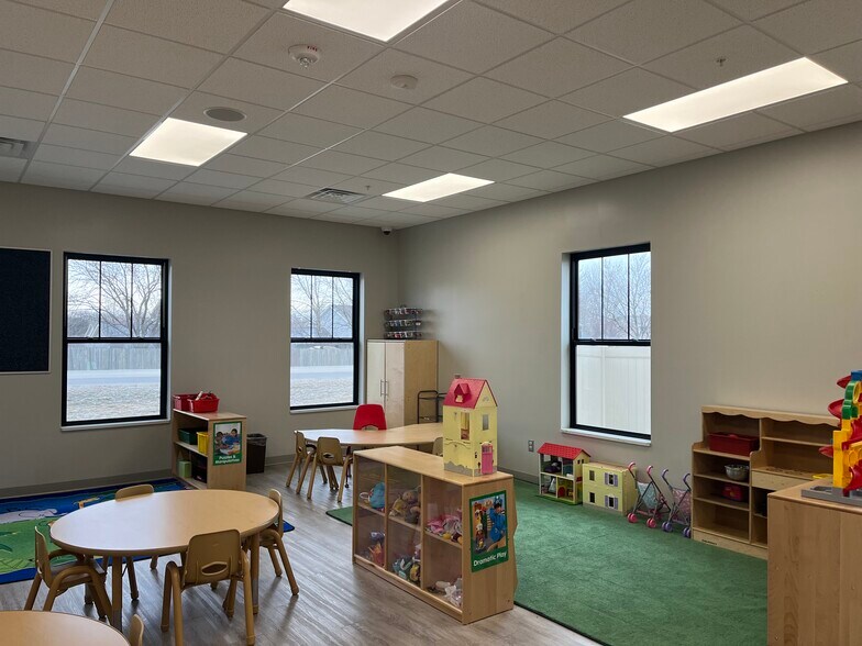 More Photos Of 1606 NW Irvinedale Dr, Ankeny Daycare Center For Sale