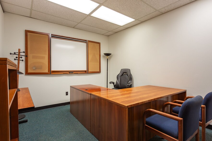 More Photos Of 790 Pershing Rd, Raleigh Office For Lease