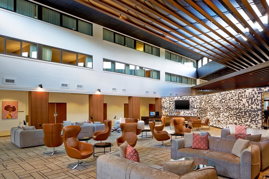 More Photos Of 4386 Chamblee Dunwoody Rd, Atlanta Hotel For Sale