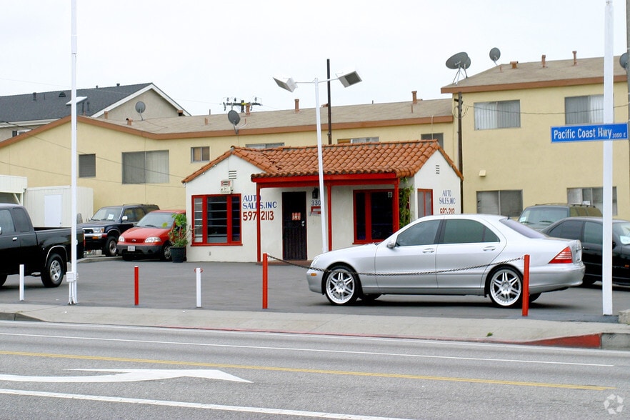 More Photos Of 3300 E Pacific Coast Hwy, Long Beach Auto Dealership For Lease