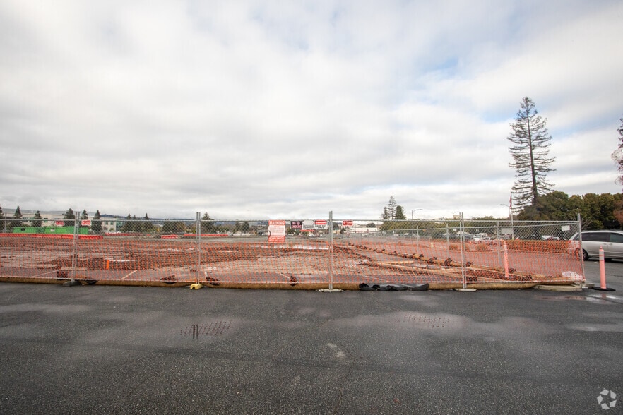 More Photos Of 1515 Broadway St, Redwood City Apartments For Lease