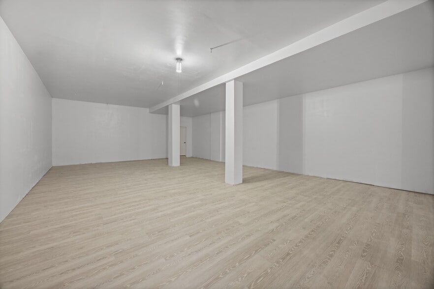 More Photos Of , Baltimore Unknown For Sale