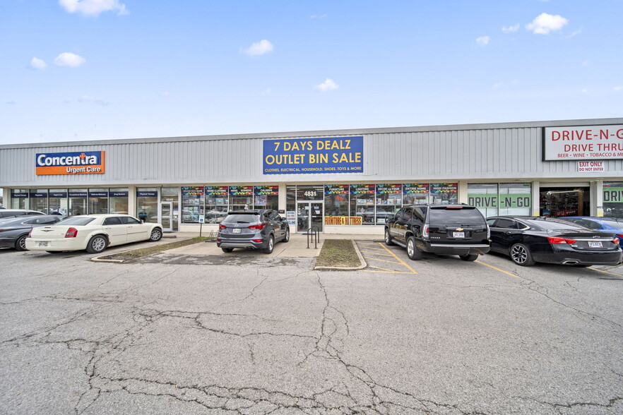 Primary Photo Of 4831-4849 E Main St, Columbus Freestanding For Lease
