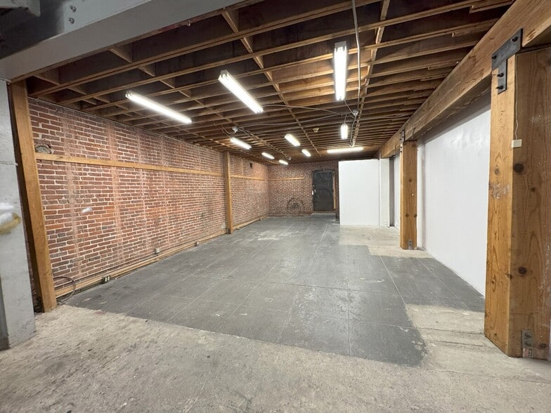 More Photos Of 822-824 Wall St, Los Angeles Storefront Retail Office For Lease