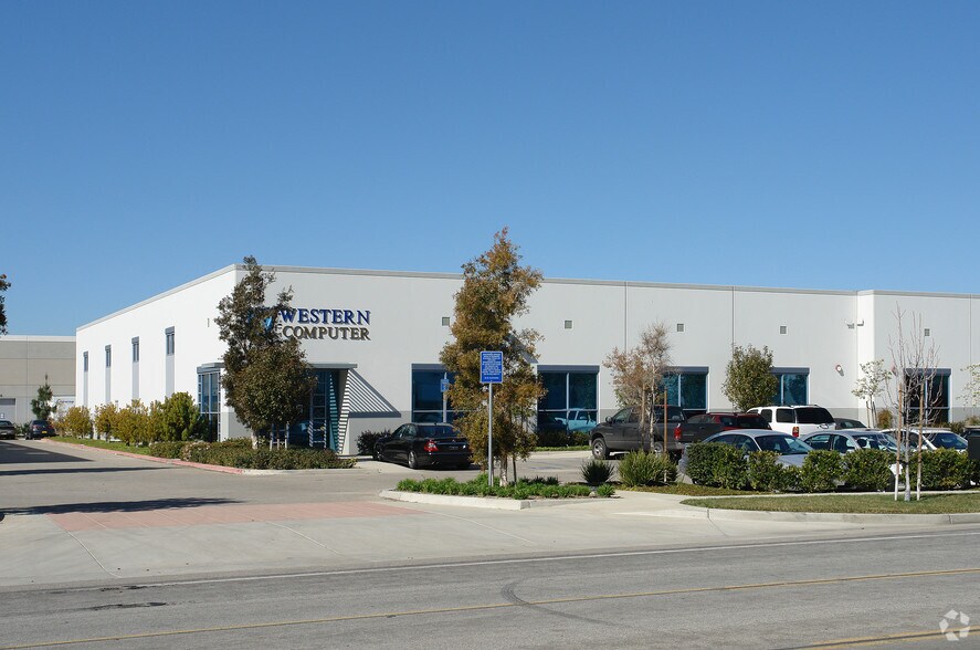 More Photos Of 351 Candelaria, Oxnard Warehouse For Sale