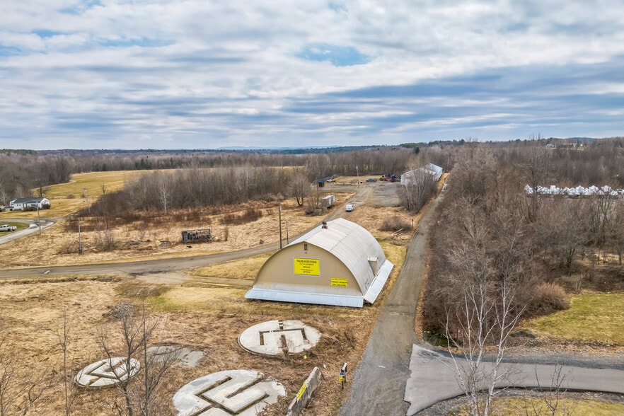 More Photos Of 60 Mill St, Corinna Self Storage For Sale