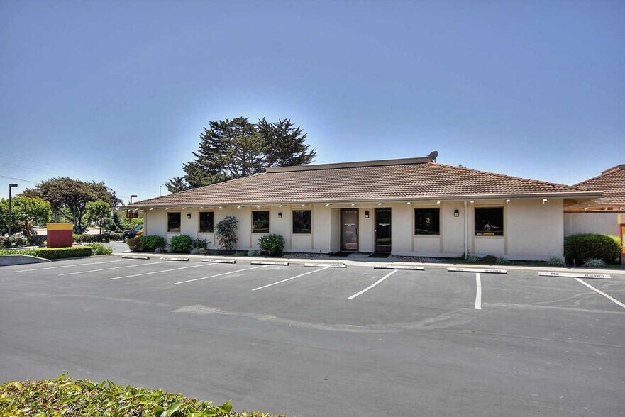More Photos Of 945 Blanco Cir, Salinas Medical For Lease