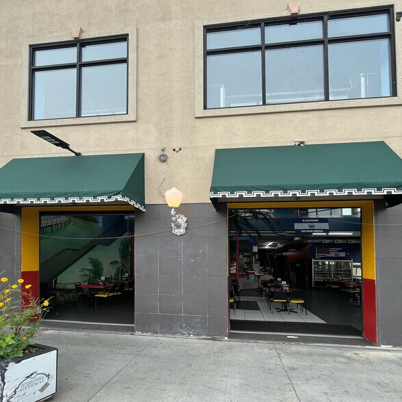 More Photos Of 501 E Lake St, Minneapolis Storefront Retail Office For Sale