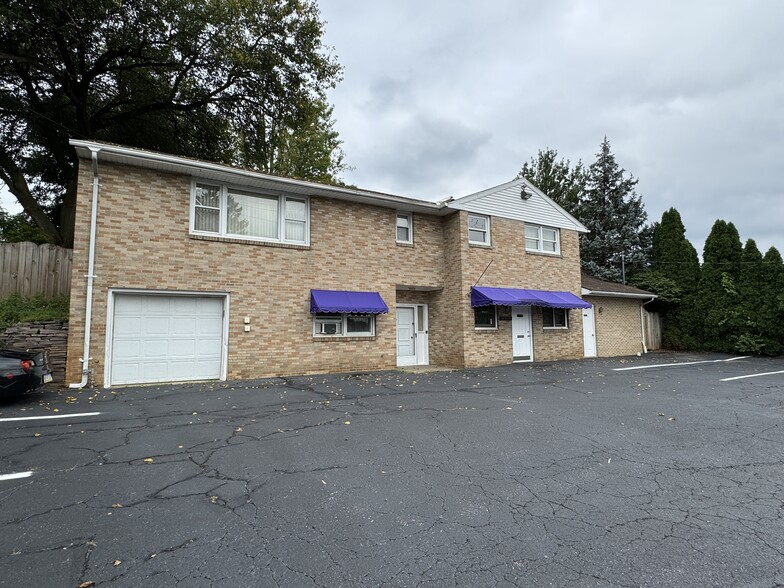 Primary Photo Of 2601 Nazareth Rd, Easton Storefront Retail Office For Sale