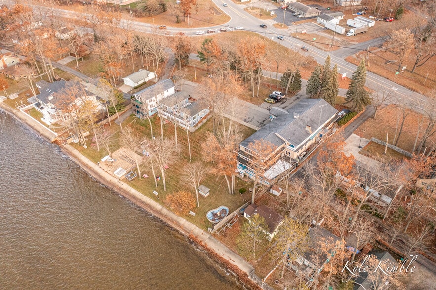 More Photos Of 104 W Houghton Lake Dr, Prudenville Hotel For Sale