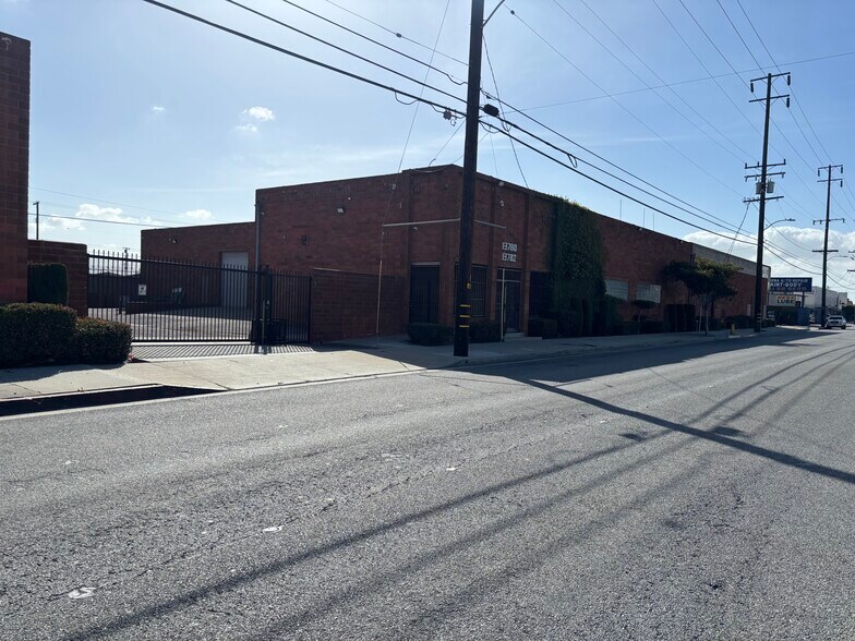 More Photos Of 13700 Crenshaw Blvd, Gardena Warehouse For Sale