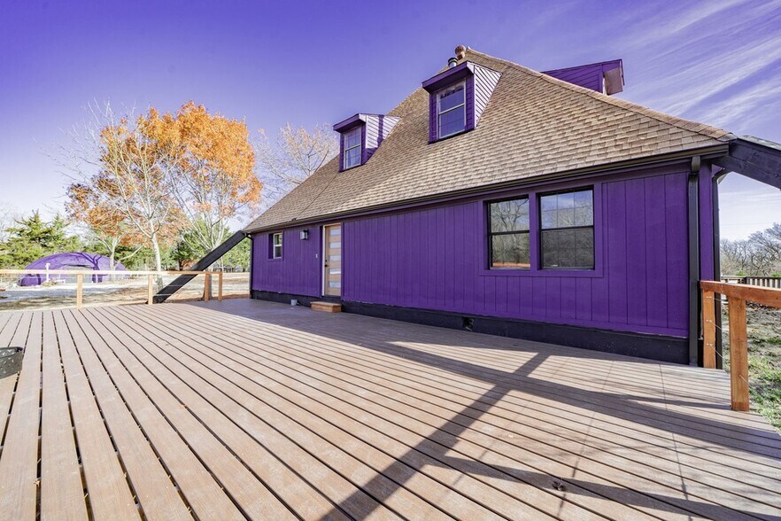 More Photos Of 691 Bear Rd, Van Alstyne Specialty For Sale