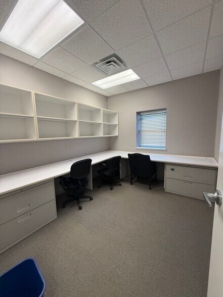 More Photos Of 3365 Sligo Rd, Haughton Office For Lease