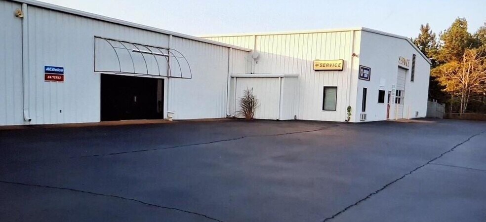 More Photos Of 1170 US Highway 45, Henderson Light Manufacturing For Lease