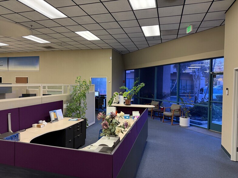 More Photos Of 3275-3281 Grande Vista Dr, Newbury Park Manufacturing For Lease