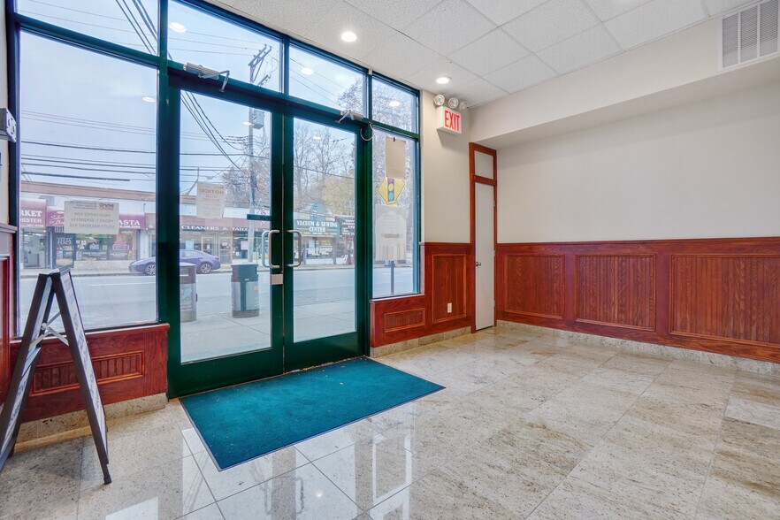 More Photos Of 3845 Richmond Ave, Staten Island Storefront Retail Office For Lease