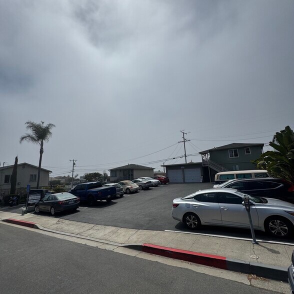 More Photos Of 976 S Coast Hwy, Laguna Beach Storefront Retail Residential For Lease