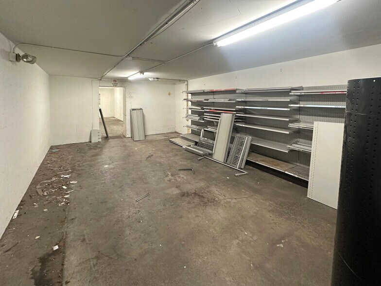 More Photos Of 411 Harris St, Eureka General Retail For Lease