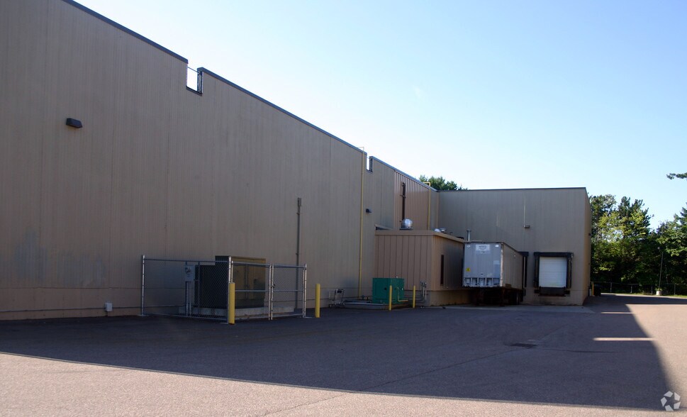 More Photos Of 1127 North Ave, Burlington General Retail For Lease