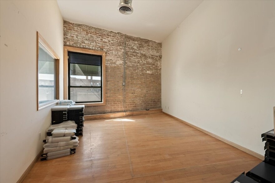 More Photos Of 7321 Madison St, Forest Park Restaurant For Sale