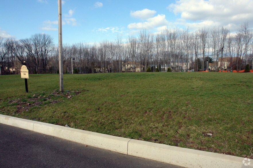 More Photos Of 1700 Kendarbren Dr, Jamison Unknown For Lease