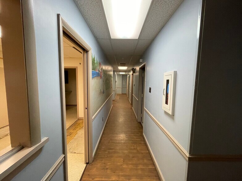 More Photos Of 11315 Pembrooke Sq, Waldorf Medical For Sale