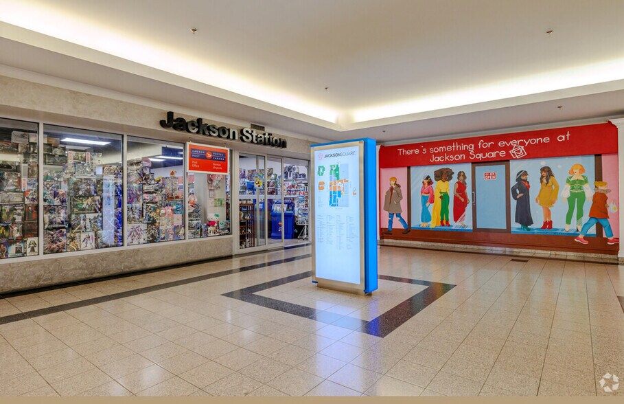 More Photos Of 100, 110, and 120 King St W, Hamilton Unknown For Lease