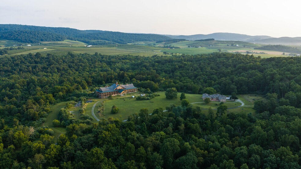 More Photos Of 1207 Flohrs Church Rd, Biglerville Hospitality For Sale