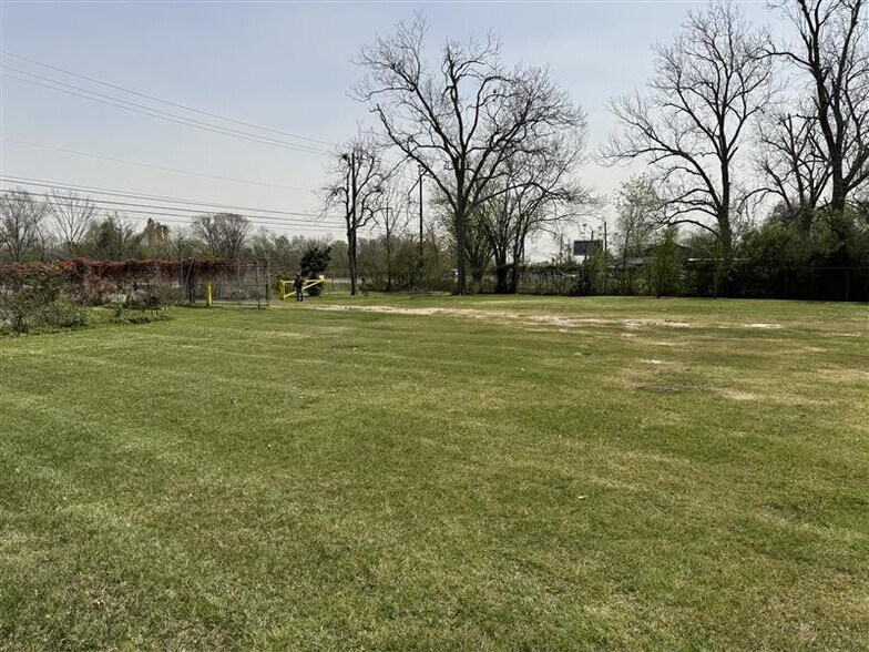 More Photos Of 9320 Highway 3, Houston Freestanding For Sale