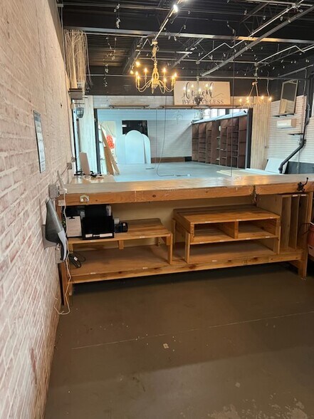 More Photos Of 116 W Bankhead Hwy, Villa Rica Storefront Retail Office For Sale