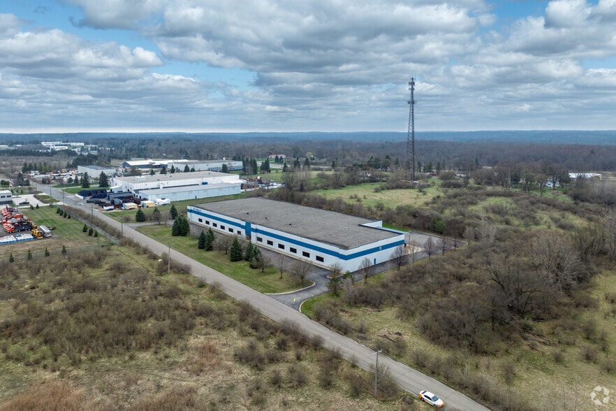 More Photos Of 2470 Xcelsior Dr, Oxford Warehouse For Sale