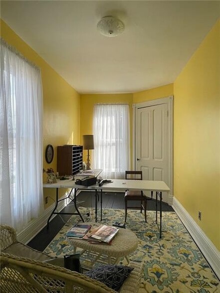 More Photos Of 400 N Chestnut St, Derry Office Residential For Sale