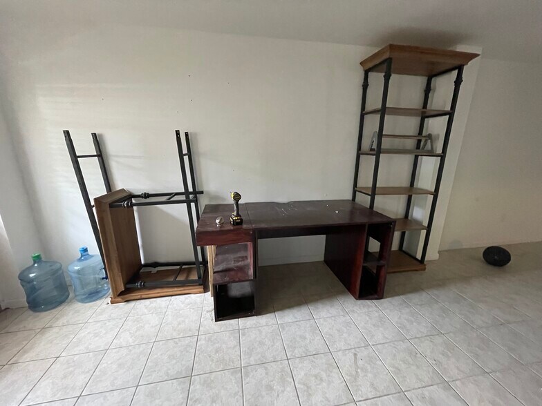 More Photos Of 4391 Ironbound Rd, Williamsburg General Retail For Lease