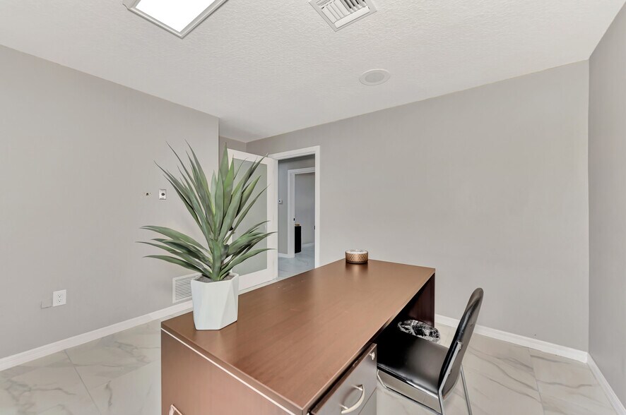 More Photos Of 12749 Tamiami Trl S, North Port Medical For Sale