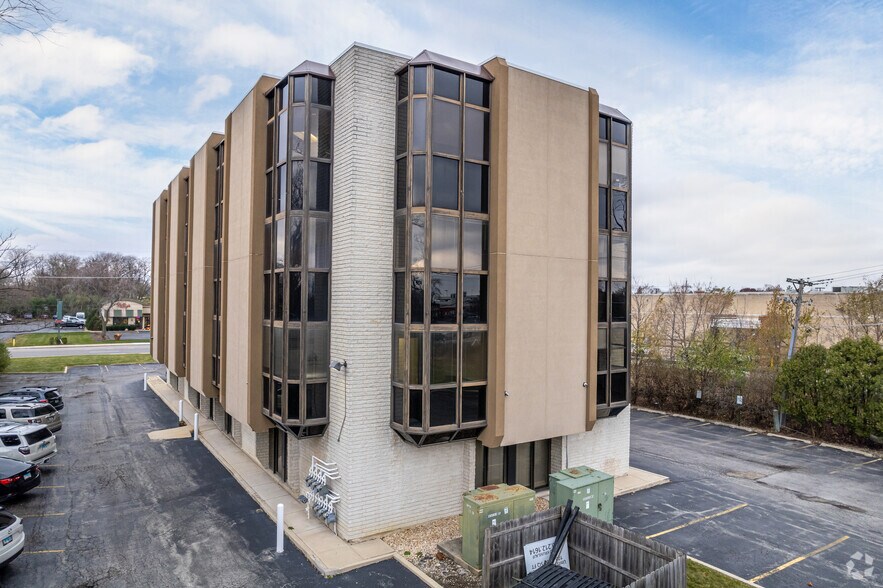 More Photos Of 519 N Cass Ave, Westmont Medical For Lease