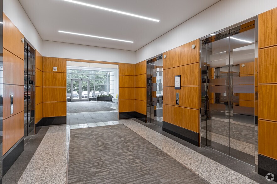More Photos Of 3100 Interstate N Cir, Atlanta Office For Lease