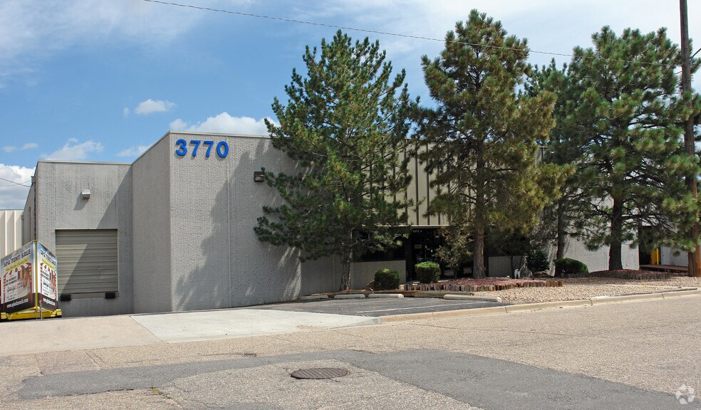 More Photos Of 3800 Revere St, Denver Unknown For Lease