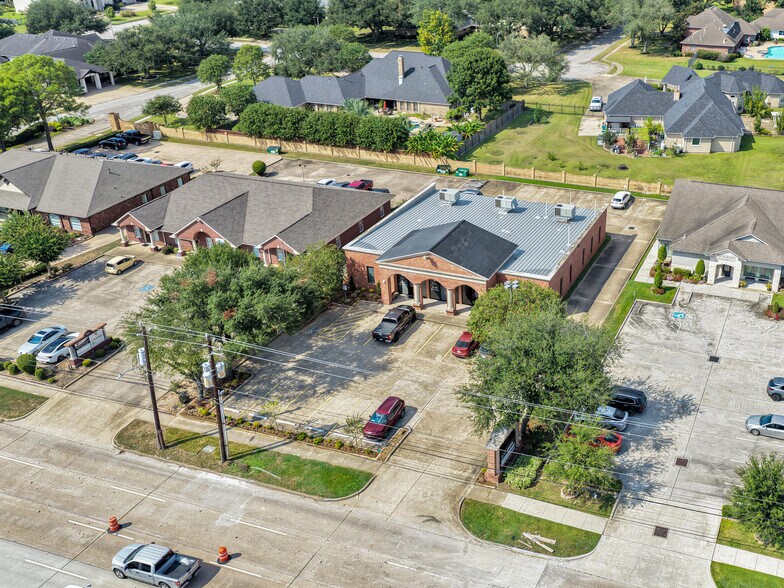 More Photos Of 6429 Fairmont Pky, Pasadena Office For Sale