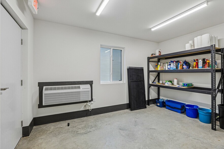More Photos Of 407 Wengel dr, Reedsburg Light Manufacturing For Sale