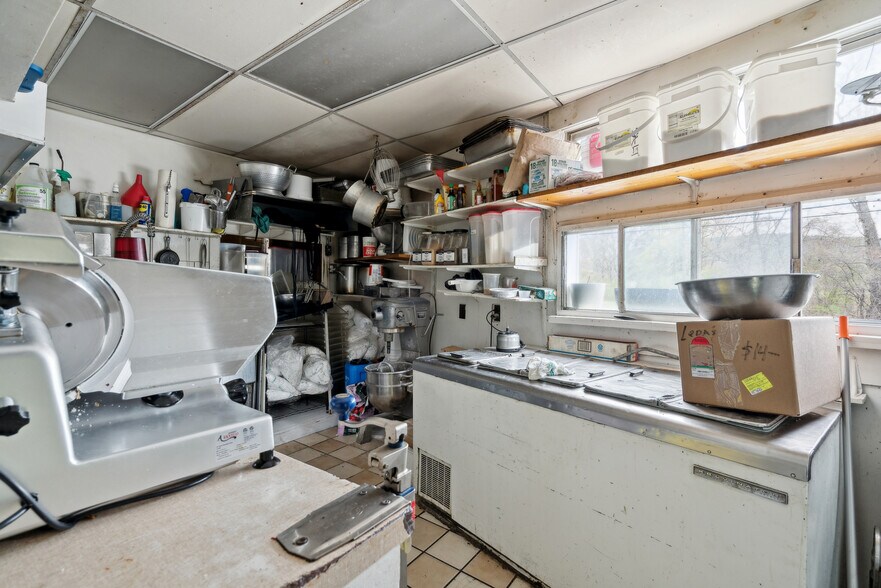 More Photos Of 456 US-5, Fairlee Restaurant For Sale