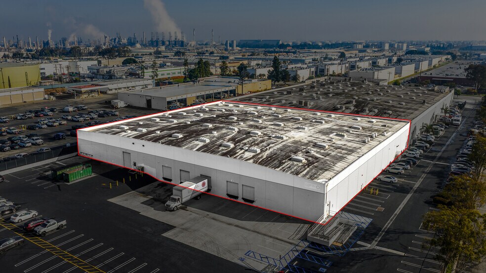 More Photos Of 525 Maple Ave, Torrance Distribution For Lease