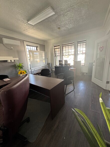 More Photos Of 1522 Montana Ave, El Paso Loft Creative Space For Sale