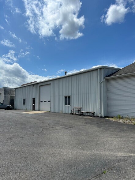 More Photos Of 205 Fleming St, Williamsport Self Storage For Lease