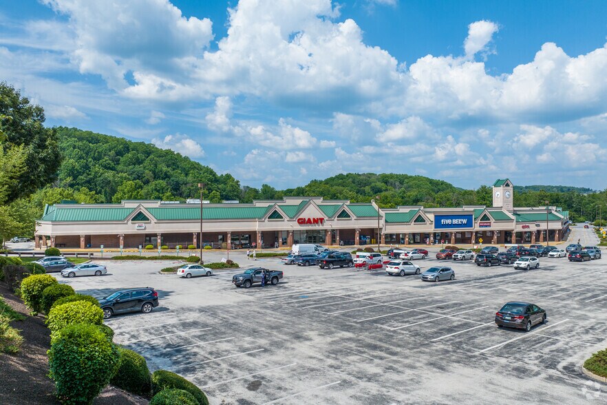 More Photos Of 4855 West Chester Pike, Newtown Square Unknown For Lease