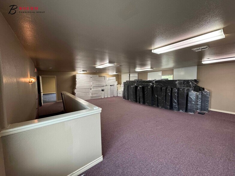 More Photos Of 3350 Lasses Blvd, San Antonio General Retail For Sale