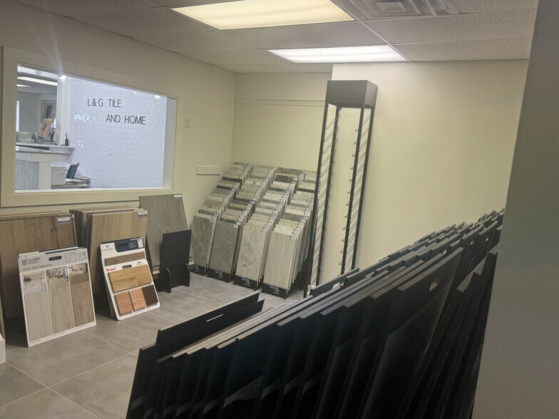 More Photos Of 3411 Trade Dr, Huntsville Warehouse For Sale